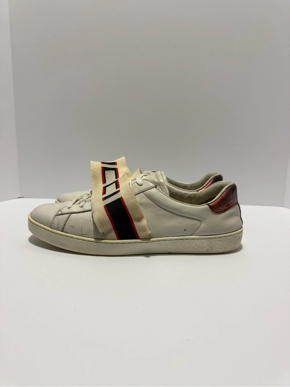 Gucci aces white